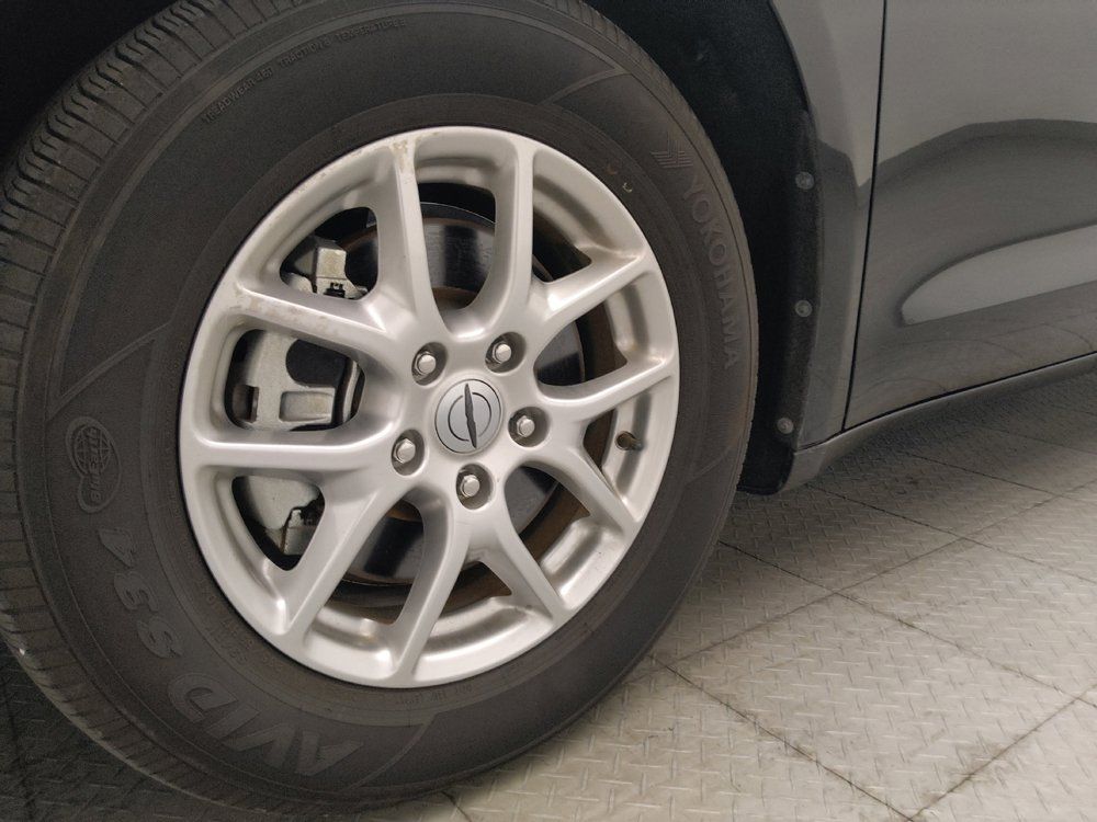 Used 2024 Chrysler Voyager LX FWD image 31