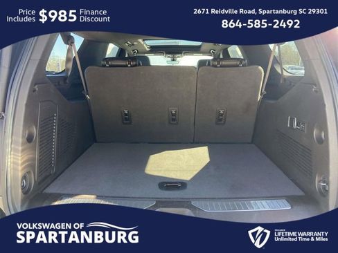Used 2022 GMC Yukon XL Denali w/ Denali Premium Package image 8