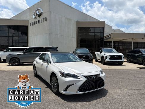 Used 2024 Lexus ES 350 Ultra Luxury w/ Accessory Package (Z2) FWD image 1