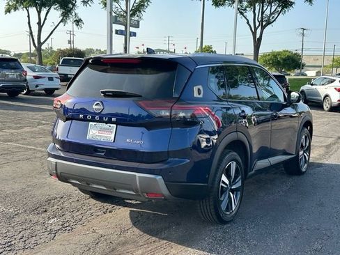 Used 2026 Nissan Rogue SL AWD/4WD image 3
