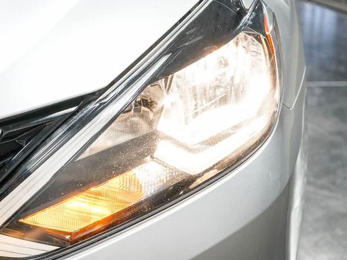 Used 2016 Nissan Sentra SV FWD image 7