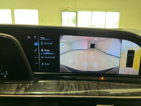 Used 2023 Cadillac Escalade Premium Luxury image 50