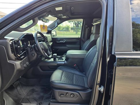 Certified 2024 Chevrolet Silverado 1500 ZR2 w/ Technology Package AWD/4WD image 9