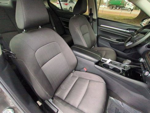 Used 2023 Nissan Altima 2.5 SV image 20