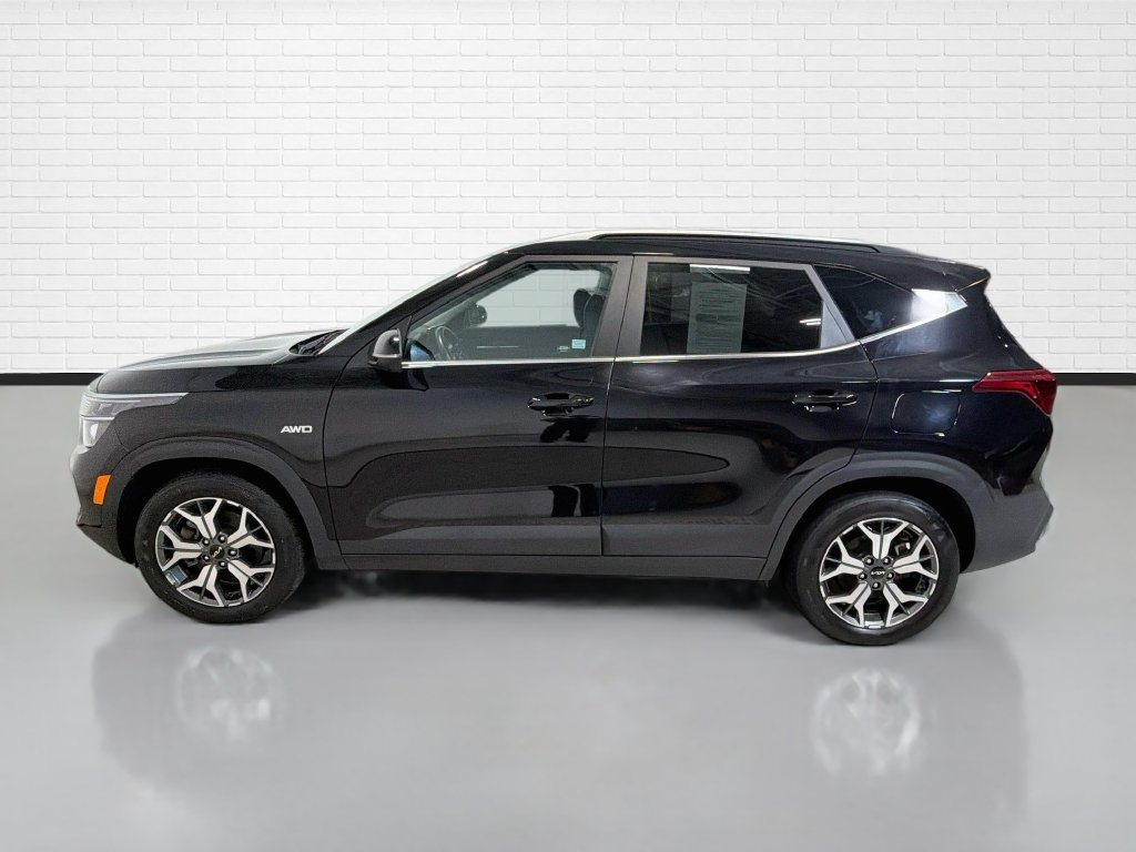 Used 2023 Kia Seltos EX AWD/4WD image 6