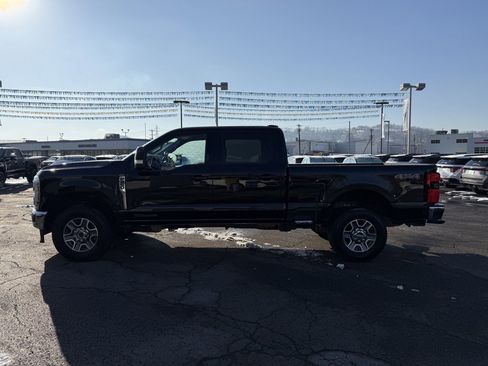 Used 2024 Ford F250 Lariat image 4