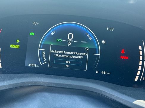 Used 2025 Toyota Camry SE FWD image 13
