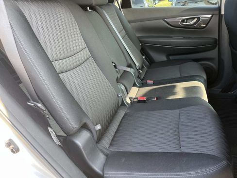 Used 2017 Nissan Rogue S FWD image 22