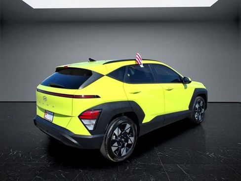 Used 2024 Hyundai Kona SEL FWD image 3