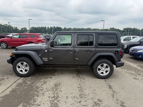 Used 2019 Jeep Wrangler Unlimited Sport S AWD/4WD image 15