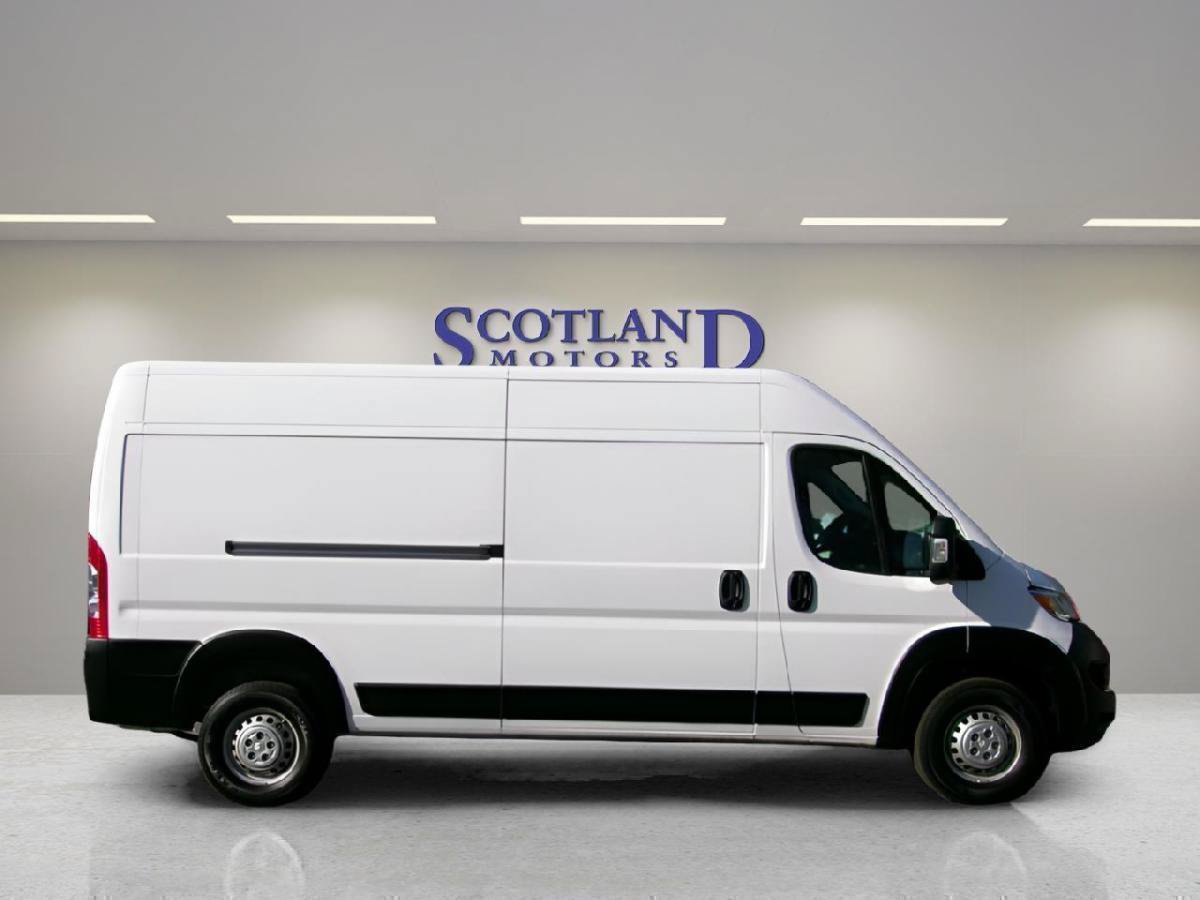 Used 2025 RAM ProMaster 2500 FWD image 5