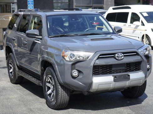 Used 2024 Toyota 4Runner TRD Off-Road image 5