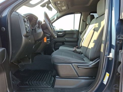 Used 2021 Chevrolet Silverado 1500 Custom Trail Boss AWD/4WD image 15