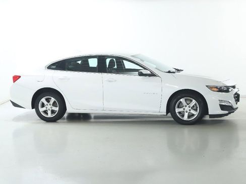 Used 2024 Chevrolet Malibu LT FWD image 11