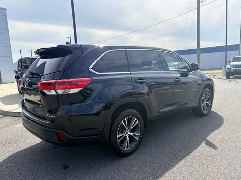 Used 2017 Toyota Highlander Plus w/ Protection Package #3 AWD/4WD image 7