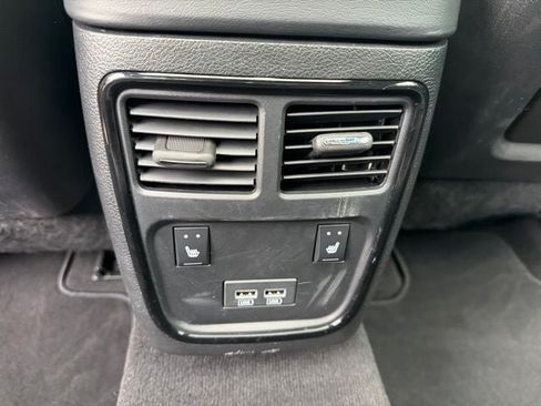 Used 2023 Chrysler 300 S w/ Comfort Group RWD image 20