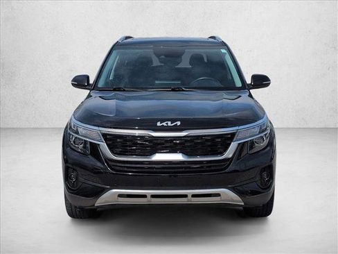 Used 2023 Kia Seltos EX AWD/4WD image 2