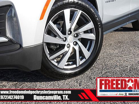 Used 2022 Chevrolet Equinox LT FWD image 9