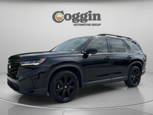 Certified 2025 Honda Pilot Black Edition image 1