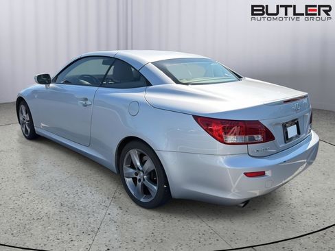 Used 2010 Lexus IS 350C RWD image 10