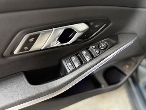 Used 2020 BMW 330i xDrive Sedan w/ Convenience Package image 21