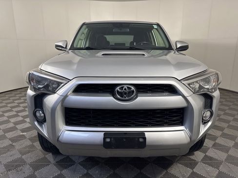 Used 2018 Toyota 4Runner TRD Off-Road image 11