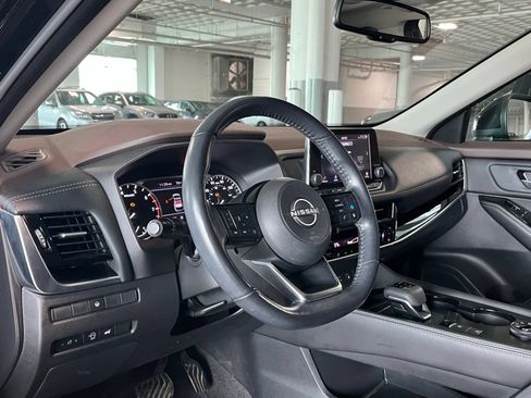 Used 2023 Nissan Rogue SL AWD/4WD image 17