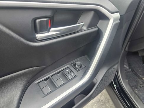 Used 2024 Toyota RAV4 XLE AWD/4WD image 20