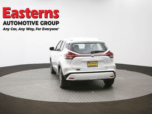 Used 2023 Nissan Kicks SV image 65