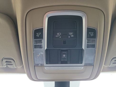Used 2019 RAM 1500 Laramie image 22
