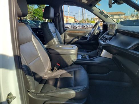 Used 2021 Chevrolet Suburban Z71 image 27