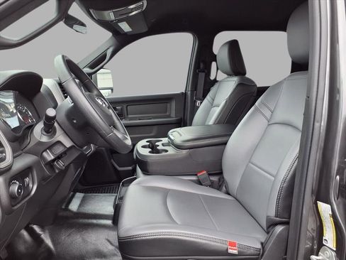 Used 2024 RAM 2500 Tradesman image 21