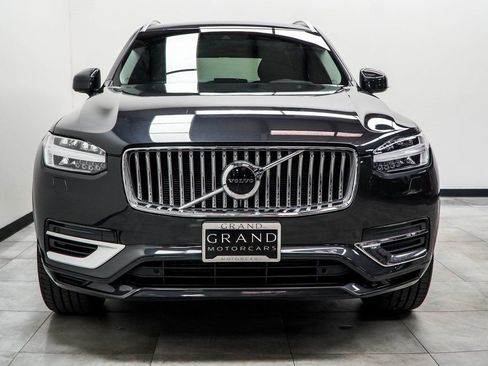 Used 2021 Volvo XC90 T8 Inscription Expression w/ Climate Package image 7