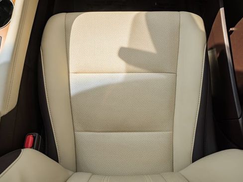 Used 2019 Lexus RX 350 AWD w/ Navigation Package image 32