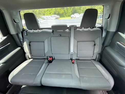 Used 2022 GMC Sierra 1500 Elevation RWD image 9