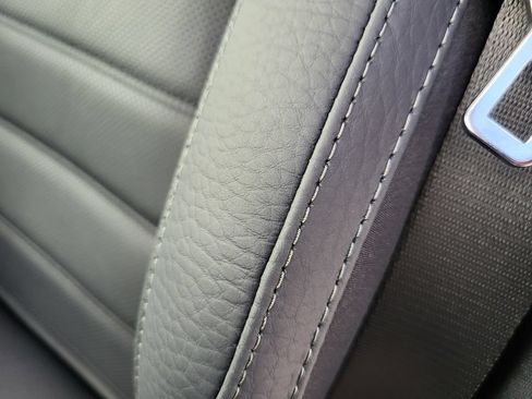Used 2025 Mercedes-Benz GLS 450 4MATIC image 19