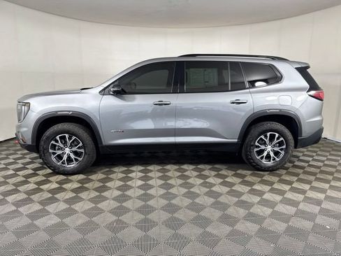 Used 2026 GMC Acadia AT4 w/ Luxury Package AWD/4WD image 7