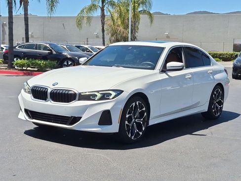 Used 2025 BMW 330i Sedan w/ Convenience Package RWD image 5