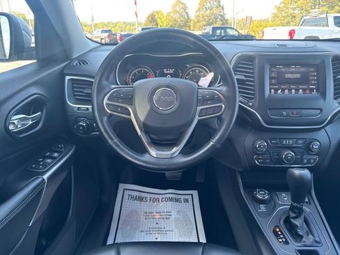 Used 2020 Jeep Cherokee Latitude Plus w/ Cold Weather Group image 2