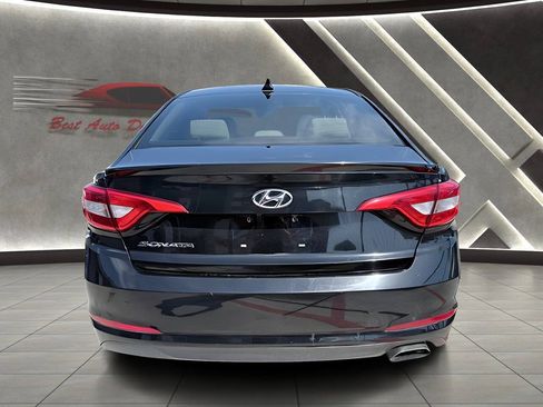 Used 2017 Hyundai Sonata SE FWD image 3