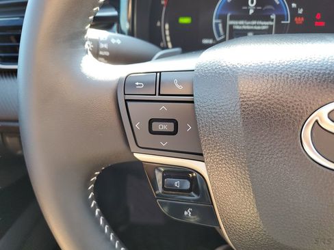 Used 2026 Toyota Camry SE FWD image 20