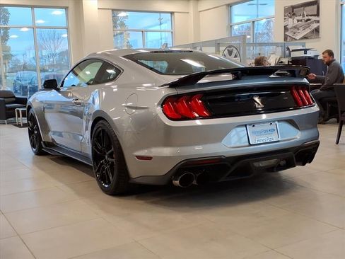 Used 2022 Ford Mustang Shelby GT500 w/ Technology Package image 5