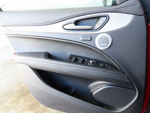 New 2025 Alfa Romeo Stelvio Sprint image 35