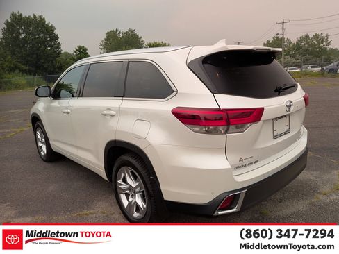 Used 2019 Toyota Highlander Limited AWD/4WD image 5