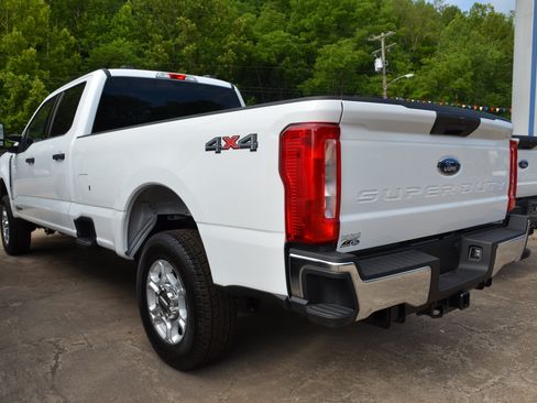 New 2026 Ford F250 XLT w/ Snow Plow Prep Package AWD/4WD image 4