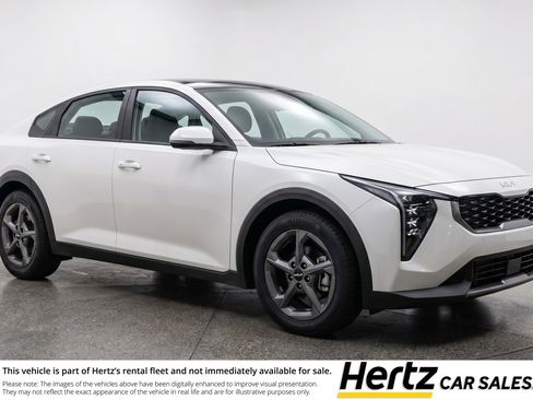 Used 2025 Kia K4 LXS FWD image 1