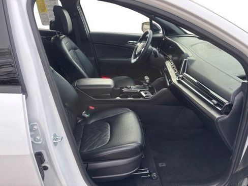 Certified 2025 Kia Sportage X-Line w/ Premium Package image 11