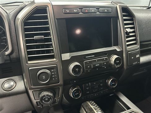 Used 2018 Ford F150 Raptor w/ Equipment Group 802A Luxury AWD/4WD image 24