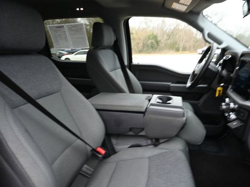 Used 2025 Ford F150 XLT w/ Equipment Group 301A Standard RWD image 26