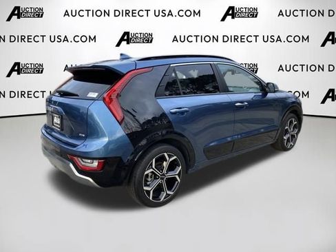 Used 2023 Kia Niro SX Touring image 21
